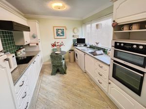 Kitchen- click for photo gallery
